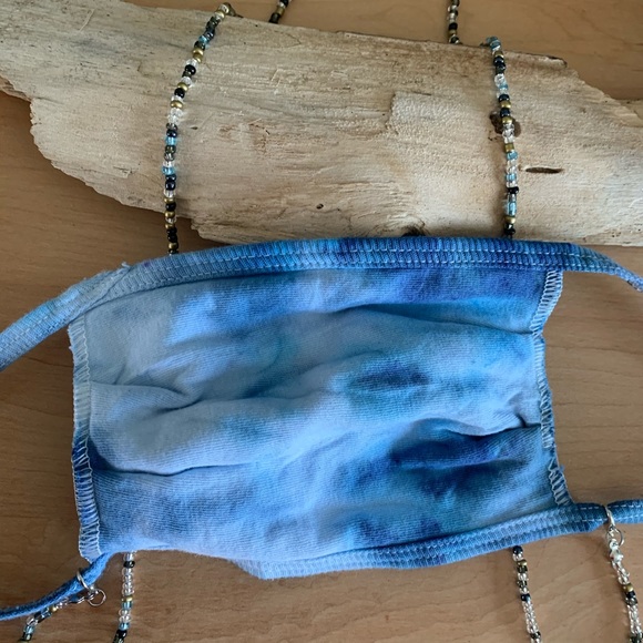 NWT blue tie dye face mask & beaded mask chain - Picture 4 of 4